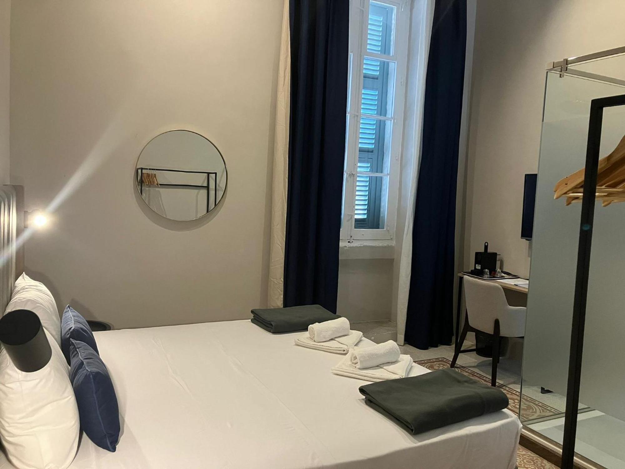 Mulberry Suites 瓦莱塔 外观 照片