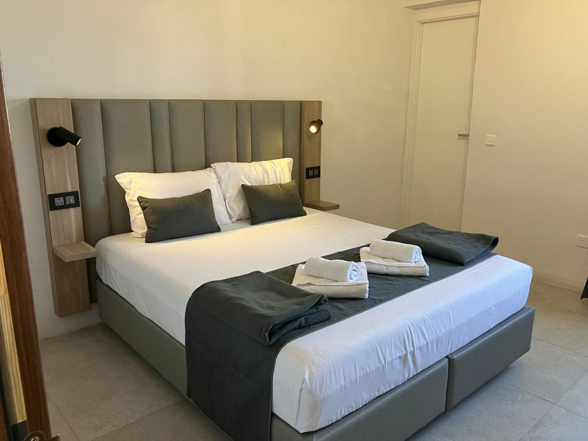 Mulberry Suites 瓦莱塔 外观 照片